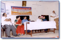 World Diabetic Day and Cochin Kidney Foundation 15-11-09. Dr. Kurian John Melamparambil, chief guest  addressing the patients. (from left to right) Dr. Mathew Abraham, Dr. anitha Varghese, Dr. Varghese Joseph, Dr. Georgy K. Nainan and Mr. Raja (GEMS)